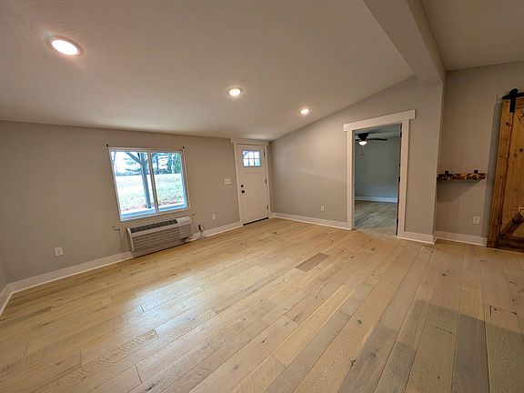 4th image of 3090 Pilgrims Rest Rd