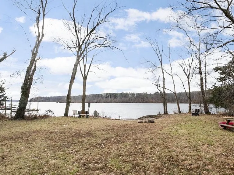5112 Remington Dr — Photo 25