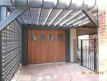 2nd image of 1431 Argonne Dr