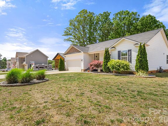 5th image of 7172 Rolling Hills Dr