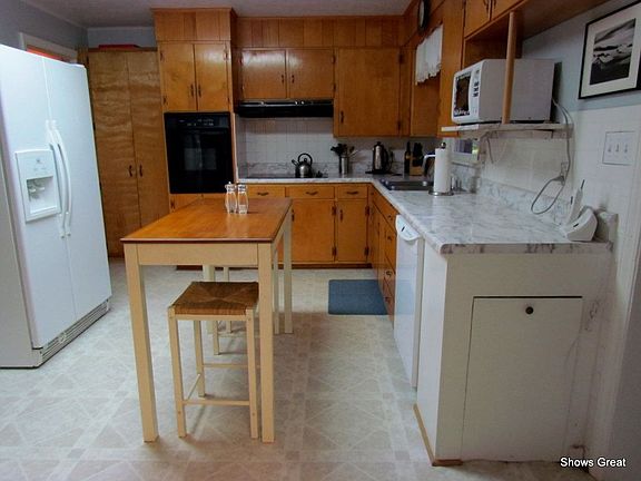 5th image of 417 Maplewood Dr