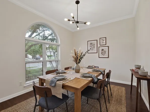 9128 Chardin Park Dr, Fort Worth, TX 76244