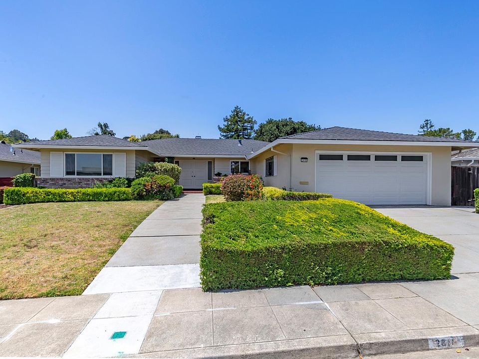 1st image of 2618 Martinez Dr