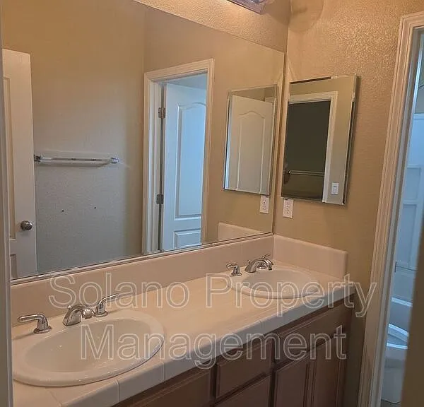 Antiquity Cir — Photo 9