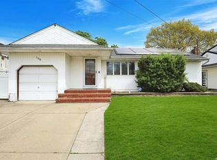 100 Farnum Blvd, Franklin Square, NY 11010
