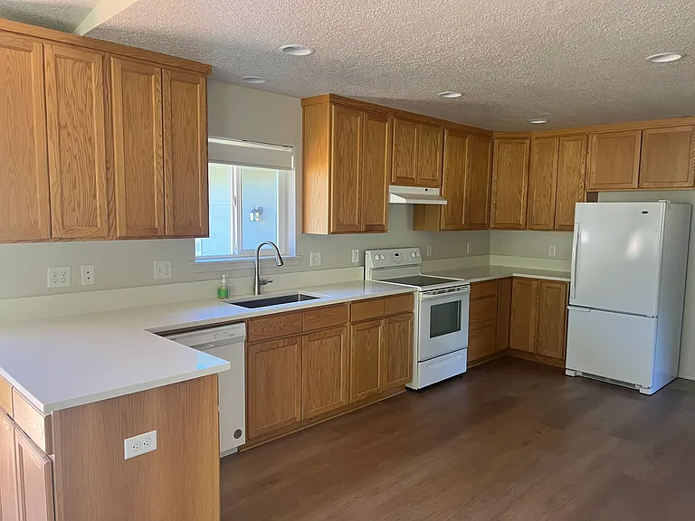 410B Columbia St — Photo 3
