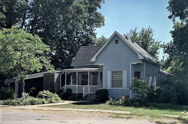 1st image of 313 W Bain St