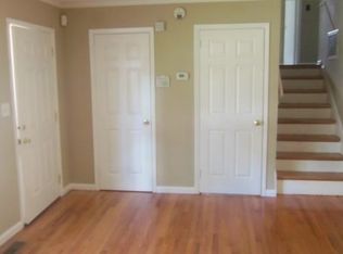 3555 Cedarwood St, Spring Lake, NC 28390