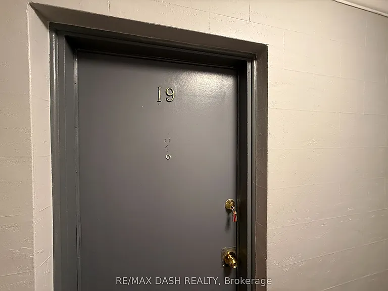 69 Old Mill Ter #19 — Photo 3