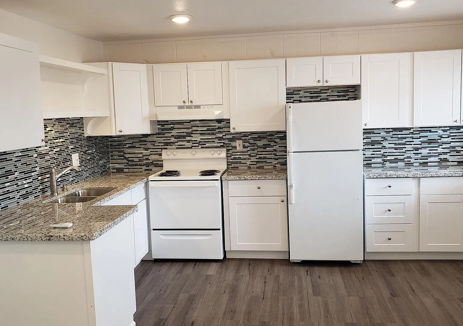 340 Cheney St. — Photo 2