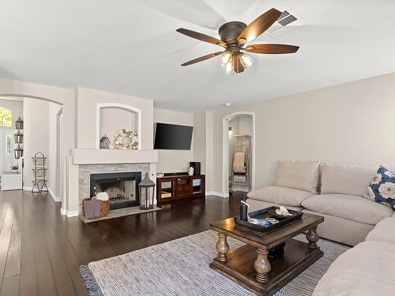 2417 Shady Vista Dr — Photo 12