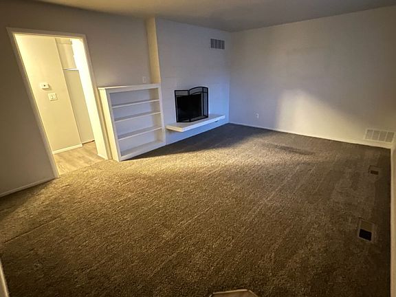 3rd image of 1100-1137 1st St