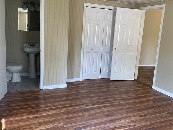 4th image of 1605 Aldrich St NE