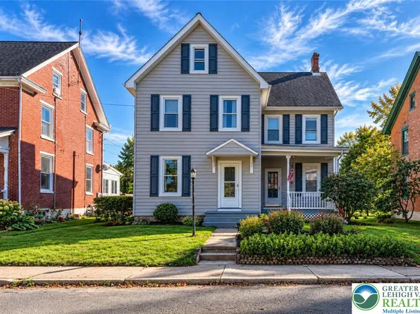 120 Cedar Rd, Riegelsville, PA 18077