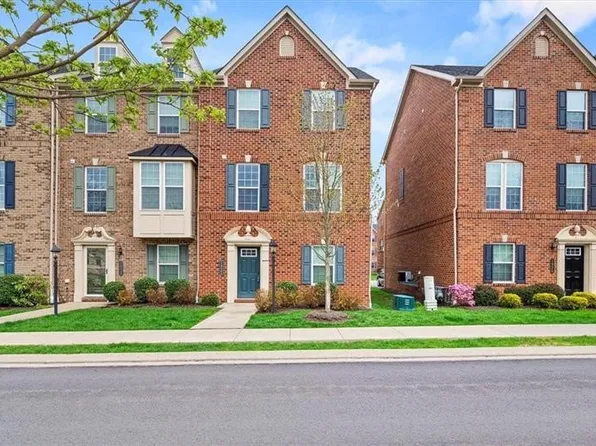 1922 Georgetown Dr, Sewickley, PA 15143