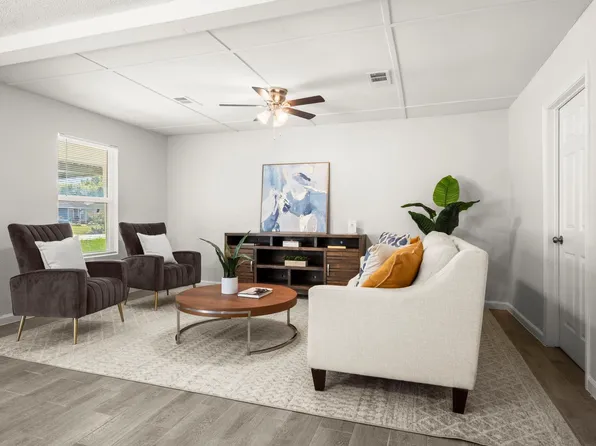 5219 Myrtlewood St, Houston, TX 77033