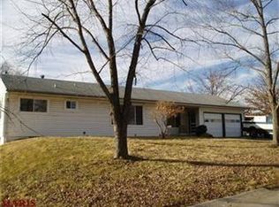 8101 Rockwood Dr, Saint Louis, MO