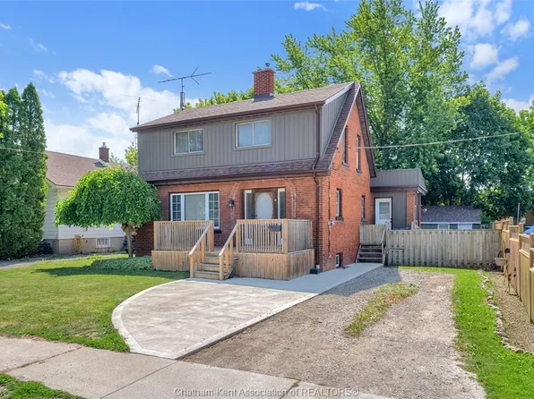 44 Alexandra Ave, Chatham Kent, ON N7M 1Y1