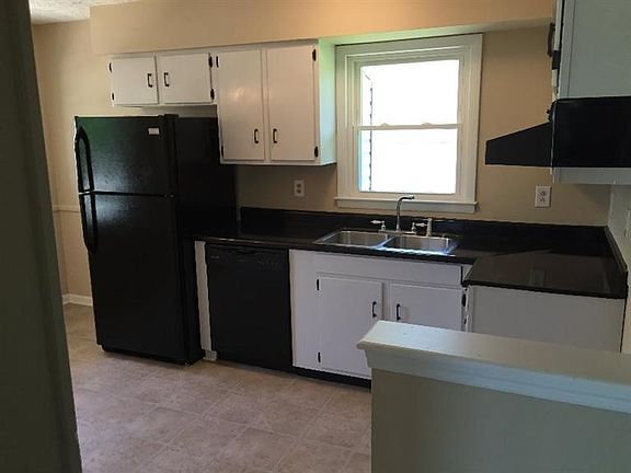 4th image of 2412 Windwood Ct