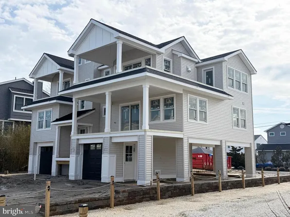 354 W 11th St, Ship Bottom, NJ 08008