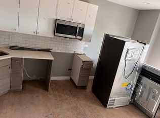 4404 S Drexel Blvd #203, Chicago, IL 60653