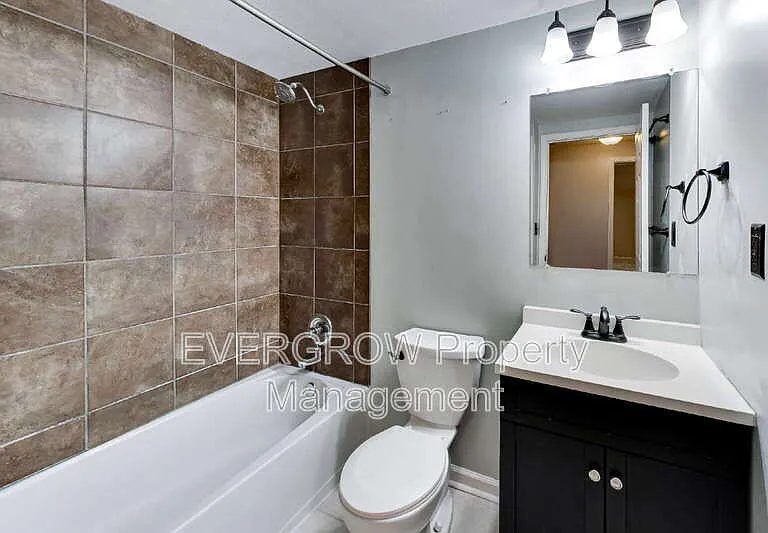 9518 Bent Brook Dr — Photo 21