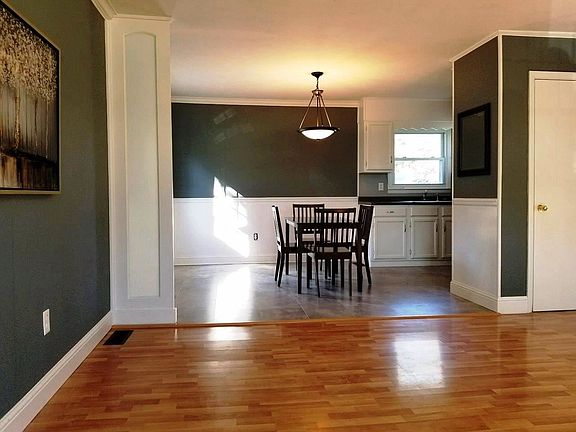 5th image of 9435 Nace Ln