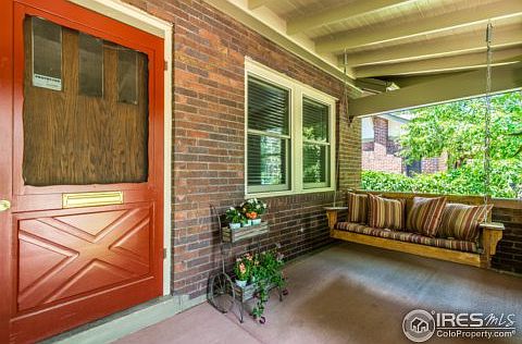 2nd image of 2257 Ivanhoe St