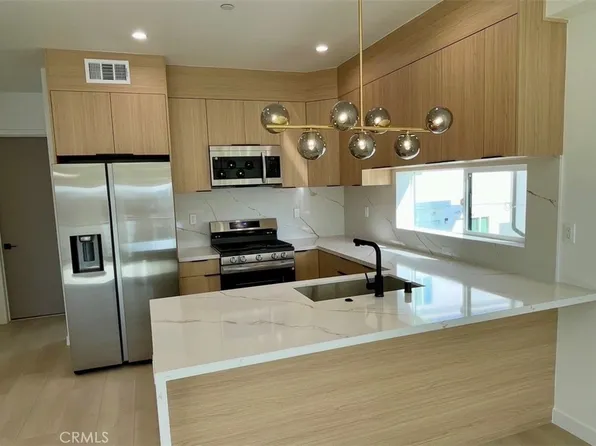 611 W 41st Pl, Los Angeles, CA 90037