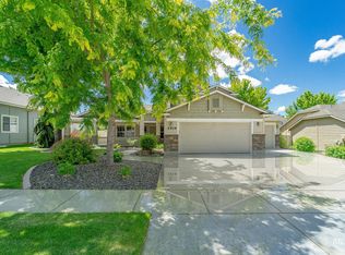 2919 E Falcon Dr, Meridian, ID 83642