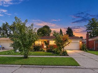 27262 Thomas Ave, Warren, MI 48092