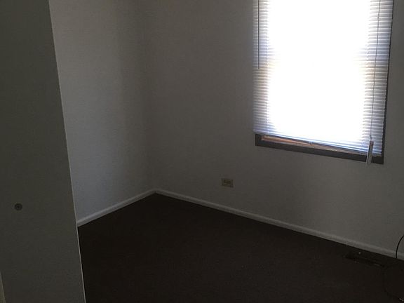 4th image of 2918 223rd Pl