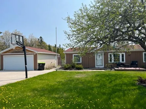 434 Division St, De Tour Village, MI 49725