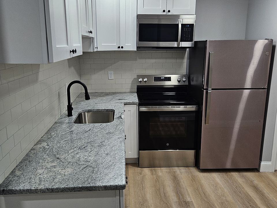 1st image of 115 W Chew Ave #B