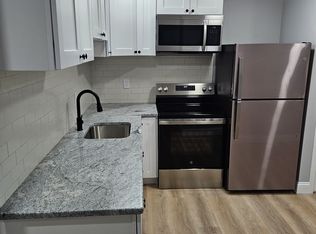 115 W Chew Ave #B, Philadelphia, PA 19120