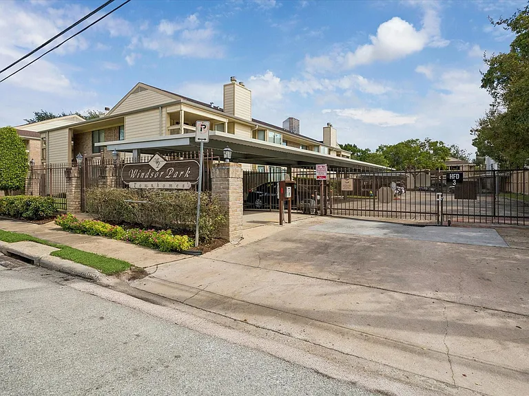 1881 Bering Dr #82 — Photo 18