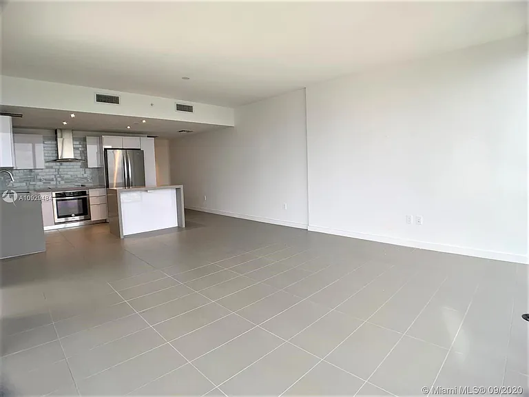 1600 NE 1st Ave #2420 — Photo 3