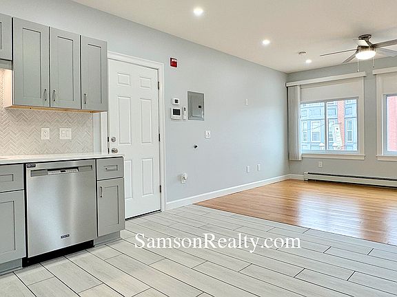 5th image of 296 Atwells Ave APT 2B