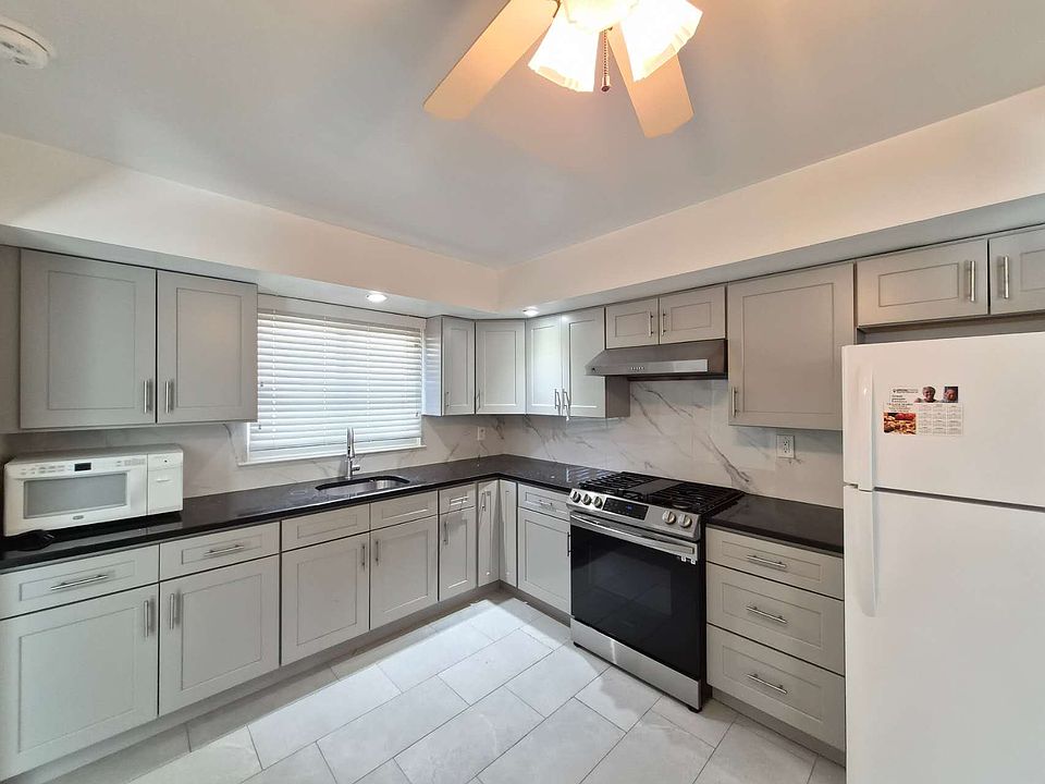 1st image of 183 Quinlan Ave Floor 1