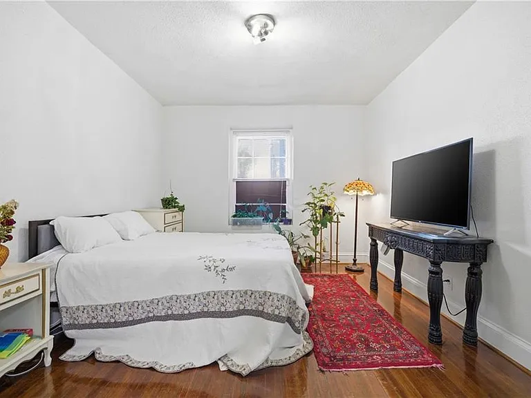 1015 Colonial Ave #4 — Photo 15