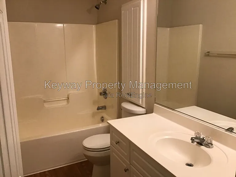 306 Brock Ln — Photo 8