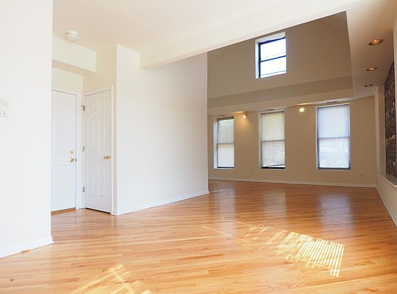 4th image of 1953 W Dickens Ave APT 3F