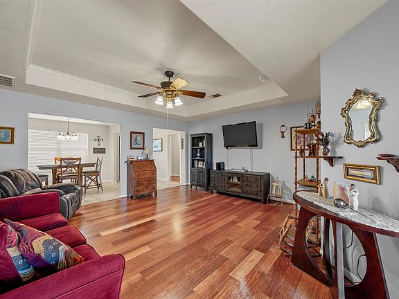 4th image of 10120 Colony Dr