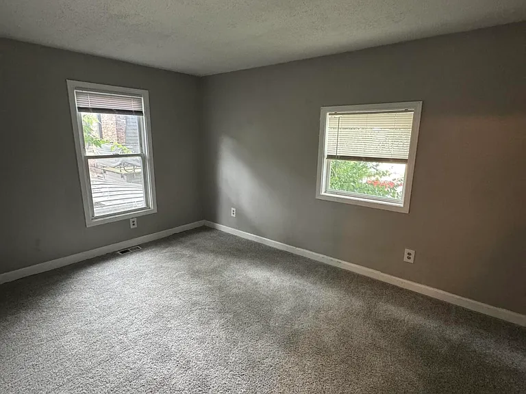 605 Harry St — Photo 18