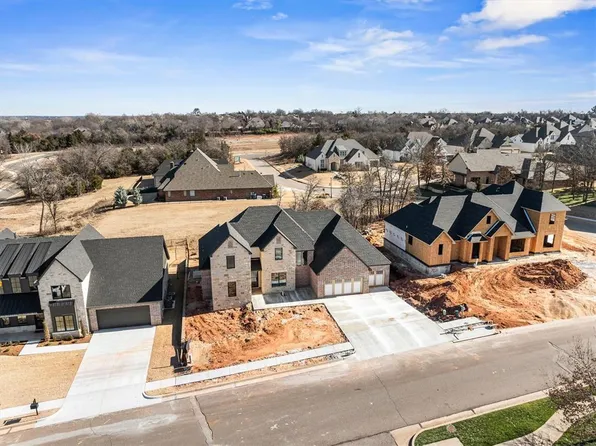 3032 Fountain Creek Dr, Edmond, OK 73034