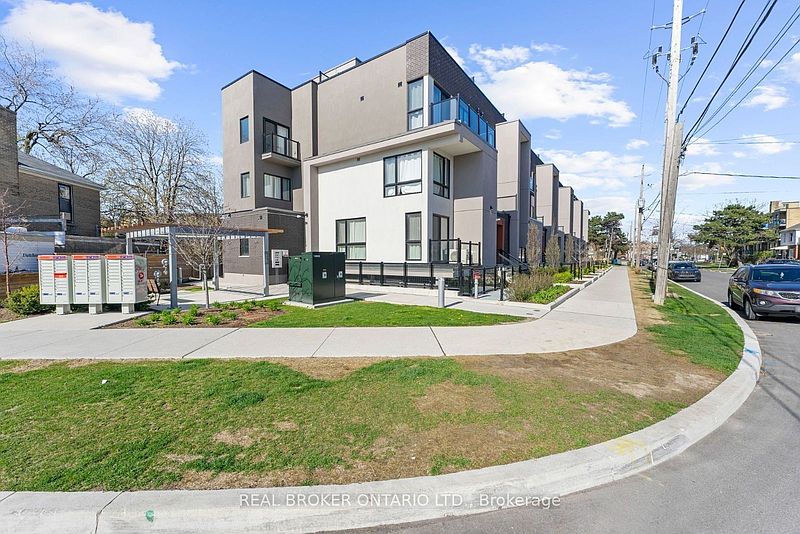 Toronto Townhouse for rent - 2 Bedrooms — photo 4