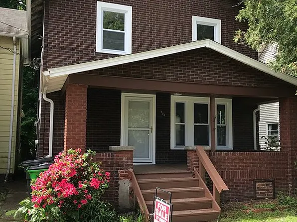 704 W Market St, Orrville, OH 44667