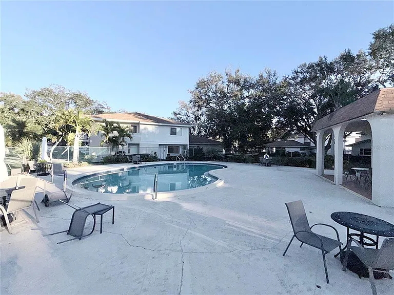 3707 Pine Cone Cir — Photo 16