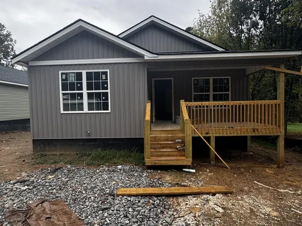 1 Rogers Ln, Tunnel Hill, GA 30755