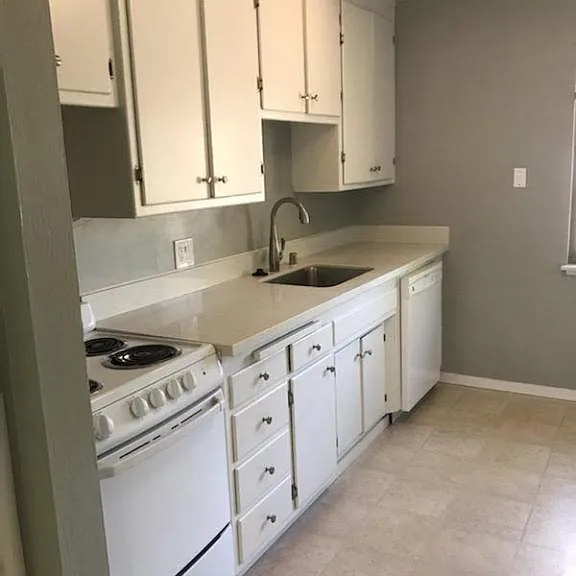 2514 Q St #5 — Photo 2